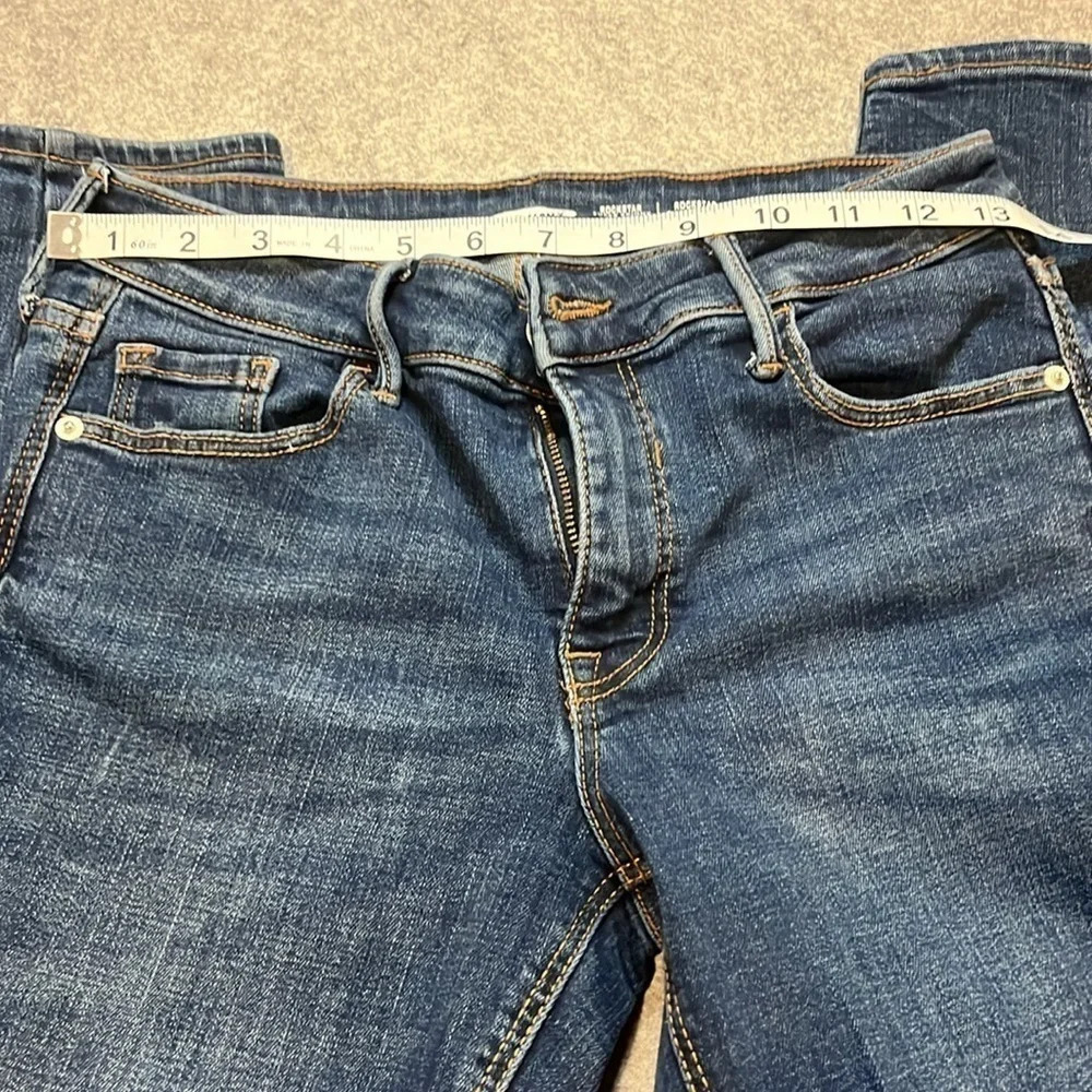 Old Navy Rockstar Supper Skinny Mid Rise Jeans, Size 4. - Picture 4 of 9